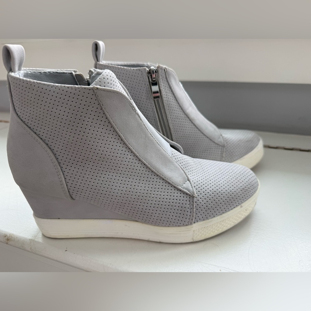 CCOCCI Light Gray Perforated Wedge Sneakers Size 8